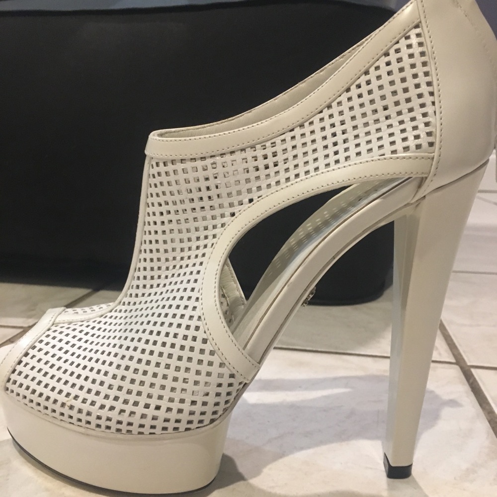 Gucci high heals